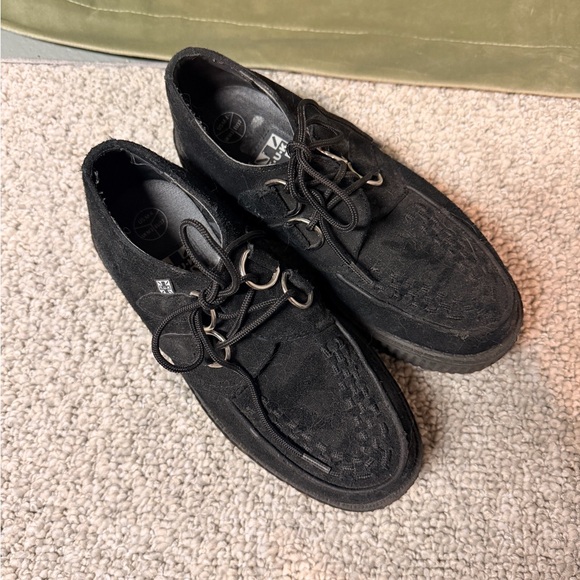 T.U.K Black Suede Viva Low Creeper - Picture 3 of 6